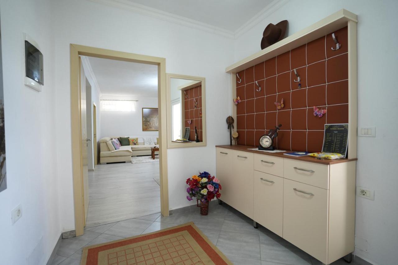 Apartament Eni *