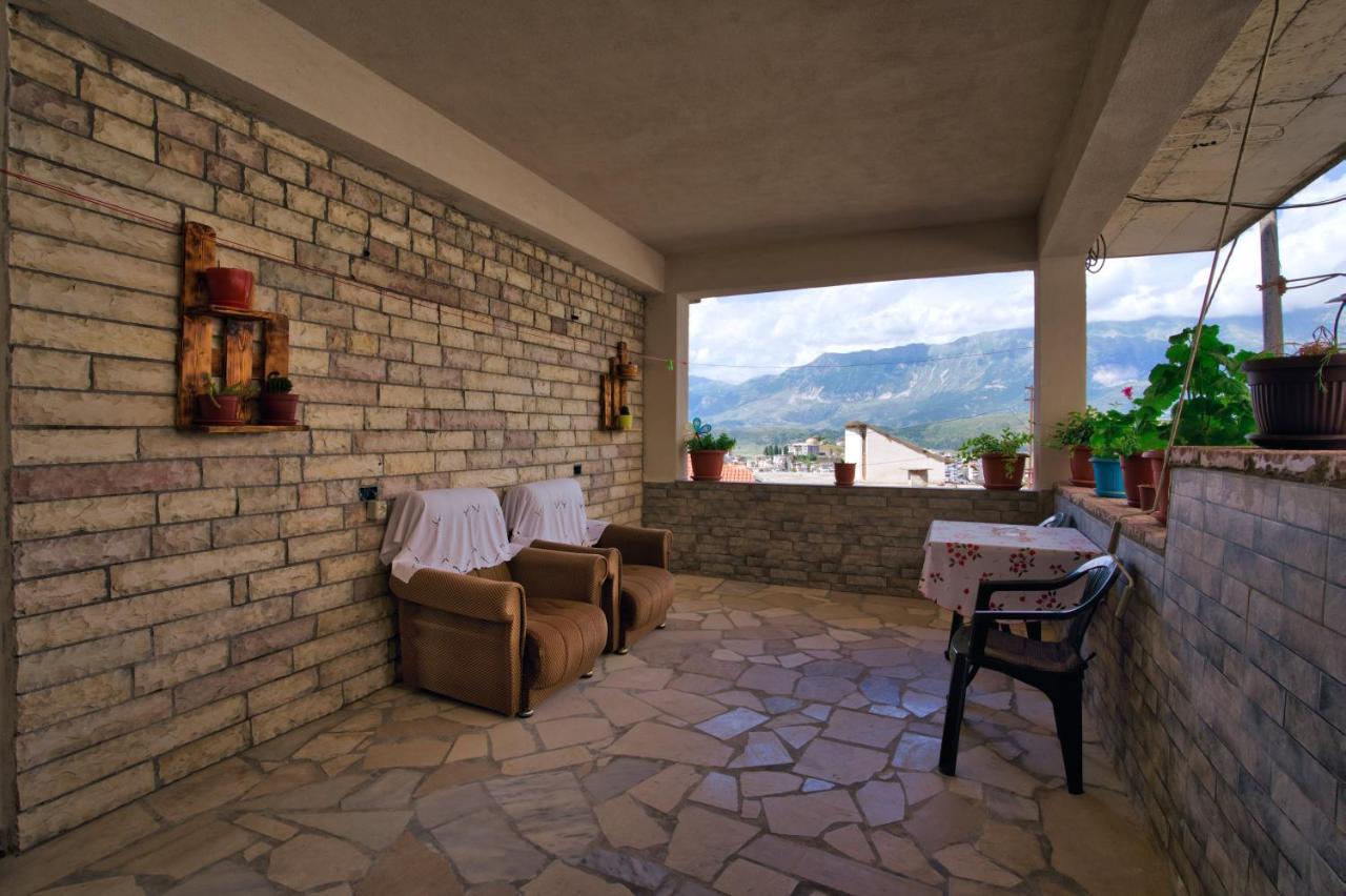 Apartament Eni *